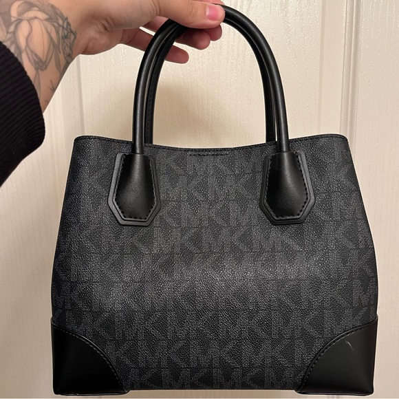 BRAND NEW Michael Kors MERCER GALLERY Satchel - Picture 11 of 11